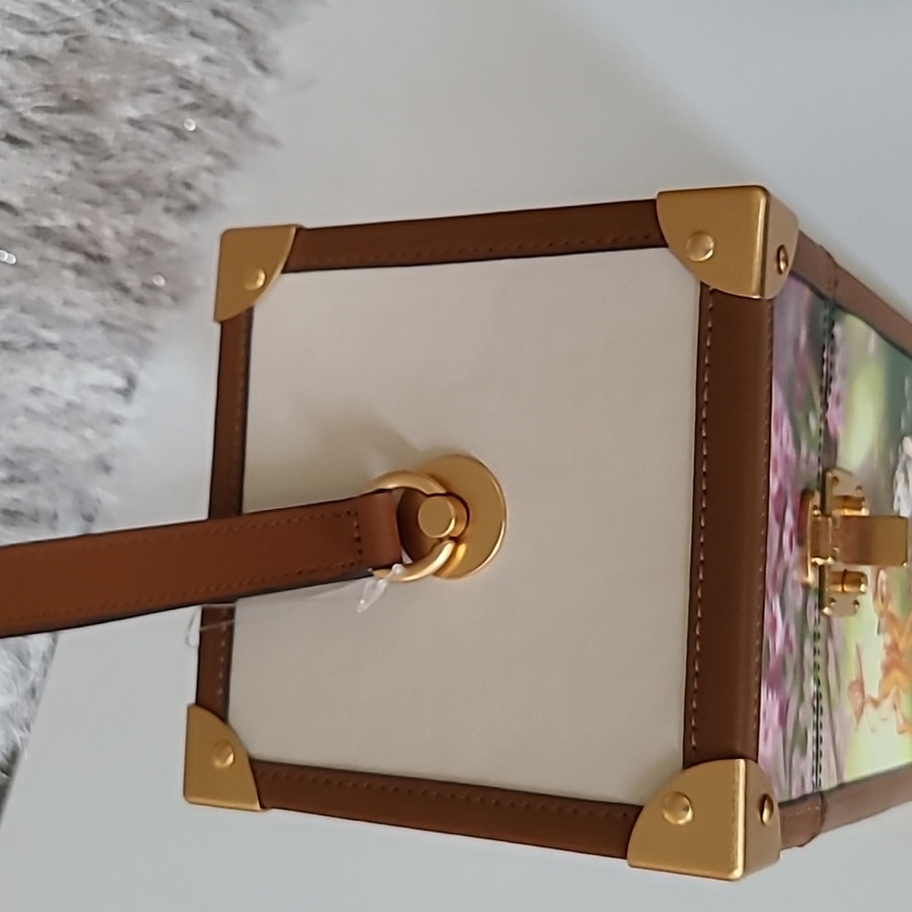 Disney X Kate Spade NewYork Bambi 3d Trunk Clutch - Picture 6 of 10